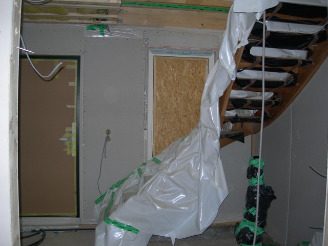 Hall 001